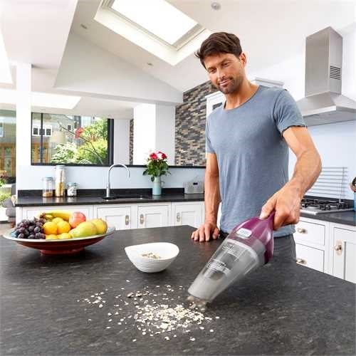 BLACK+DECKER Black & Decker NVC115W handheld