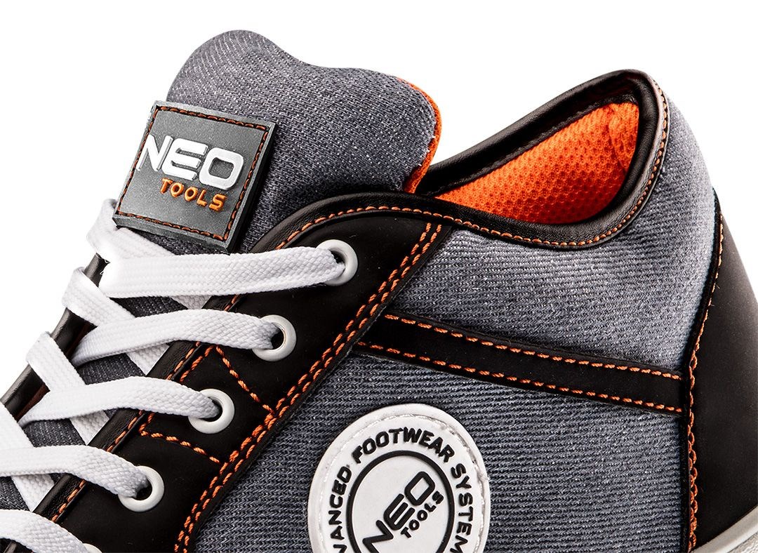 NEO TOOLS 82-117 safety footwear |